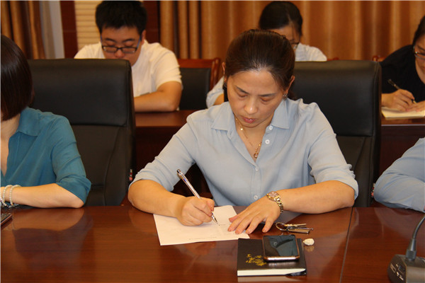 洛小宣传工作暨网站内容保障会议 (13).jpg