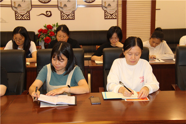 洛小宣传工作暨网站内容保障会议 (19).jpg