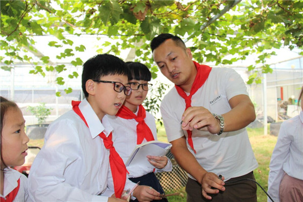 洛小日新娃开展小康寻“宝”寻访活动 (15).jpg