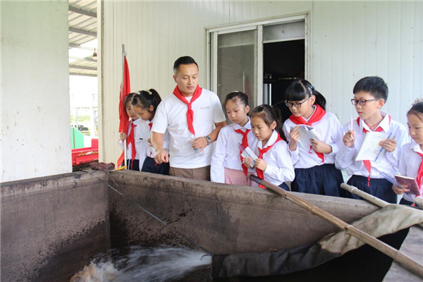 洛小日新娃开展小康寻“宝”寻访活动 (13).jpg