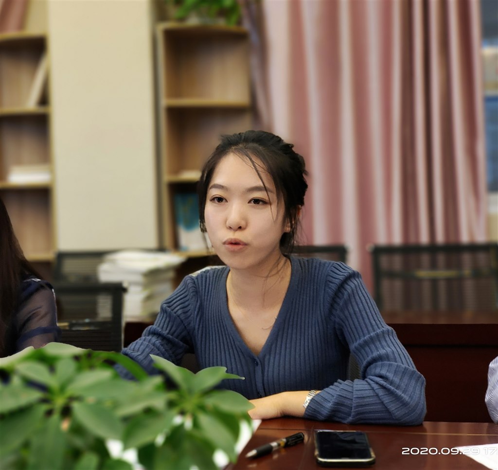 徐婕.jpg