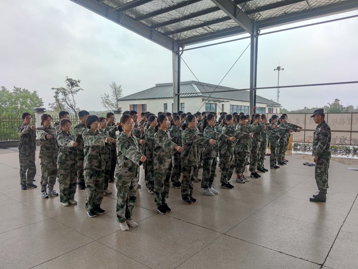 军训MVIMG_20201016_093134 (复制).jpg