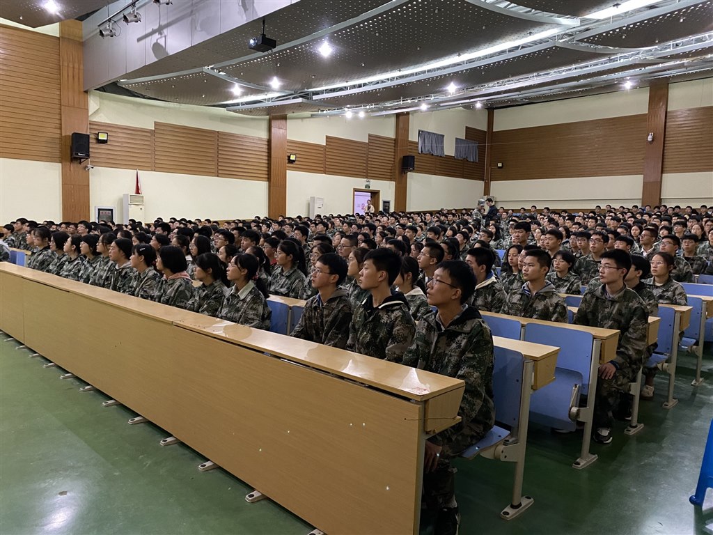 805.jpg