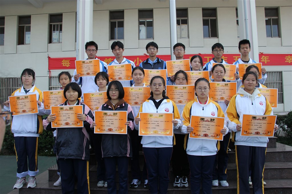D4CB1079C1491DB1B2454A97C7FC11F8.jpg