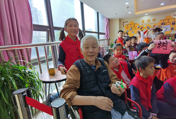 送礼_副本.jpg