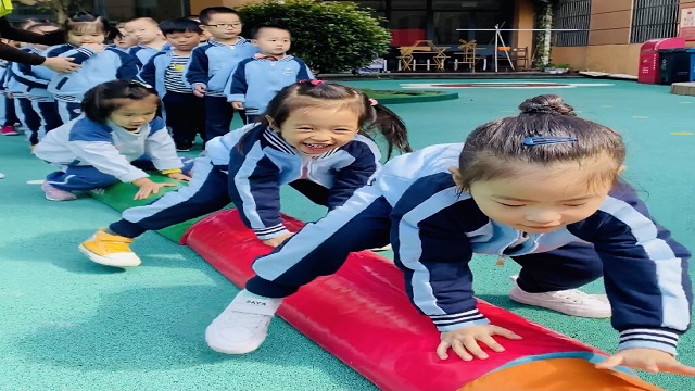 eaed4eea6240f165a52ce400a119a3d.jpg