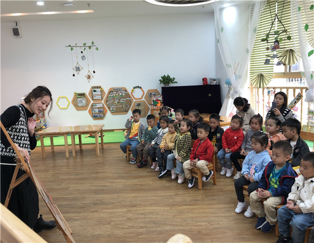 2020.10.23 龙幼集团聚能环之二：不负秋色逐梦行7.jpg