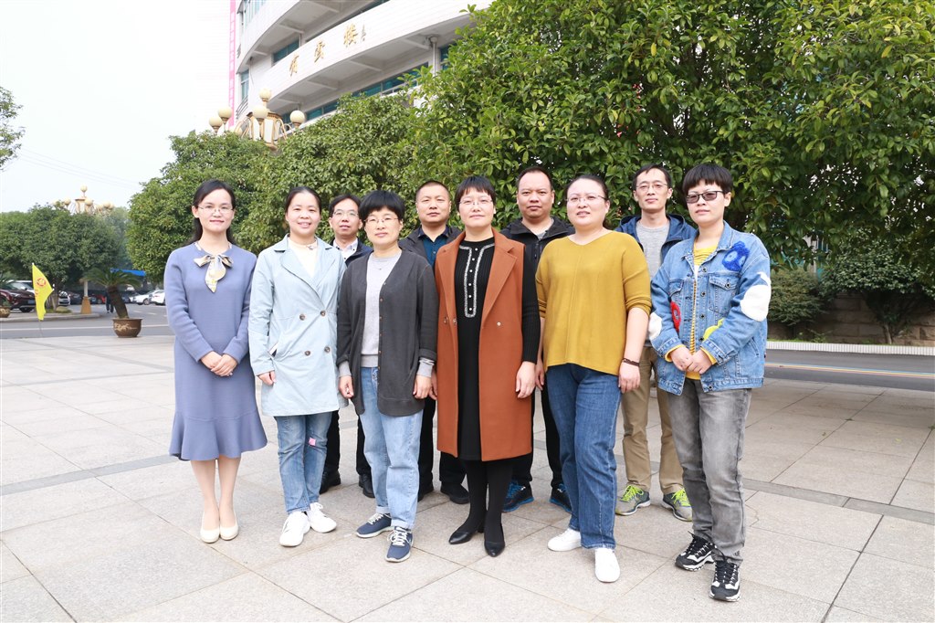 区学带合照.JPG