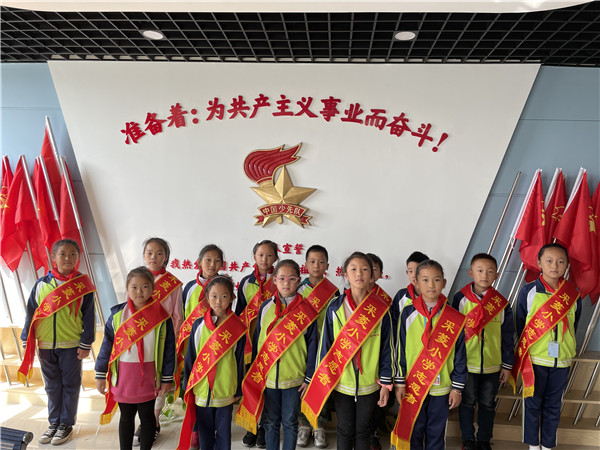 37c9799cde1d132bcb6816091de613a.jpg