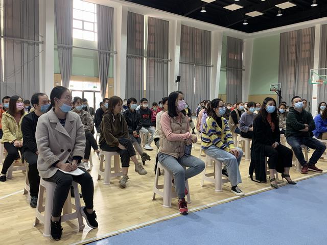 洛小慧心父母成长计划第三次家庭教育公益活动 (4).jpg