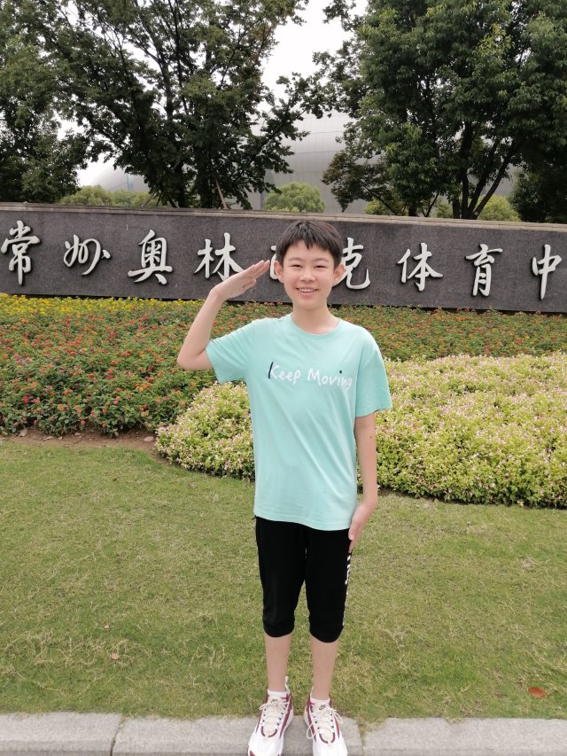 主持人 赵德文 照片.JPG