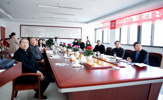 专家组听取沈亚东校长创优汇报 (2).JPG
