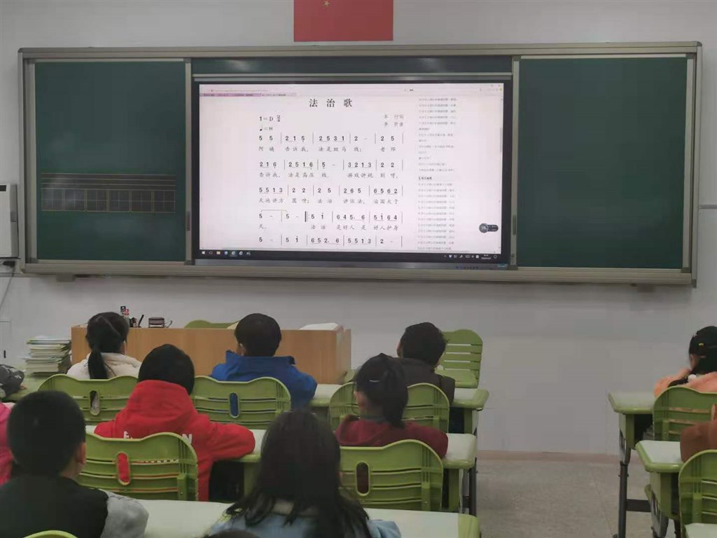 yi3ban (2).jpg