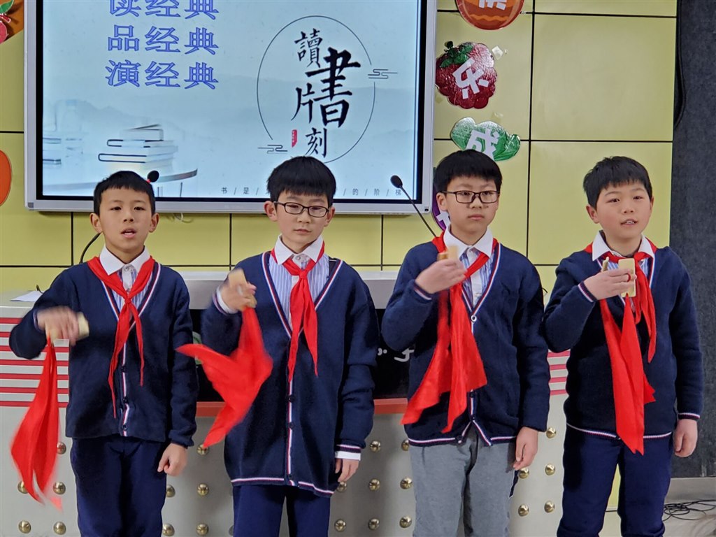 8CAEE7E9832FFBD77889C9DB3DC8B5DF - 星速看图王.jpg