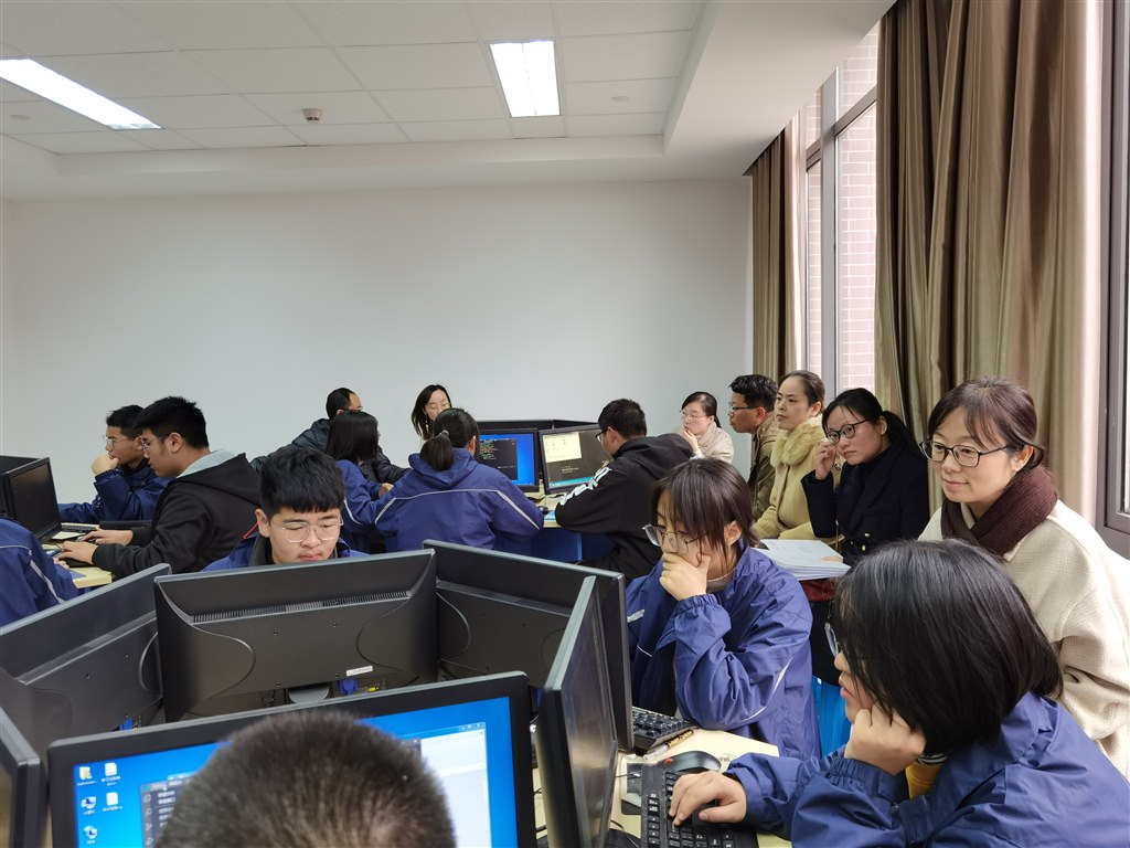 听课.jpg