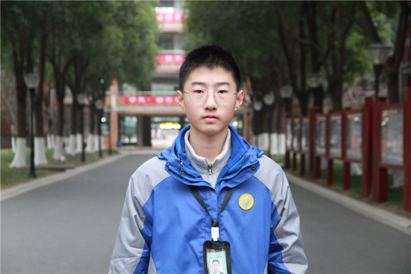 三10施嘉乐.JPG