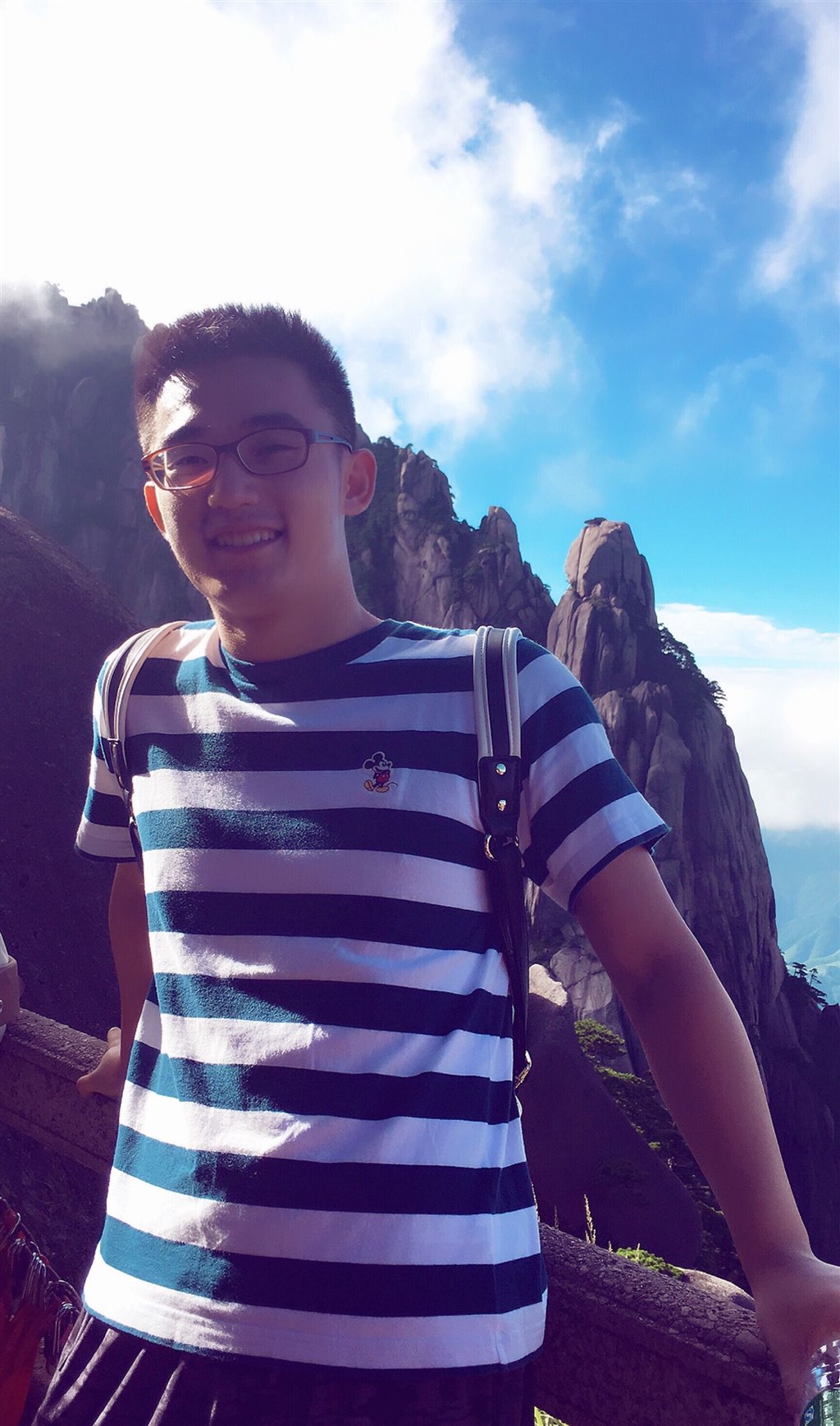 黄柳凯.jpg