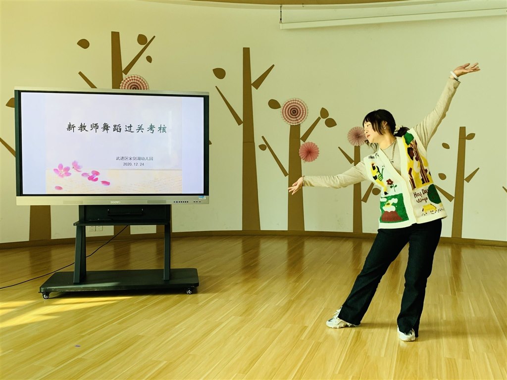 舞蹈培训.jpg 舞蹈培训.jpg