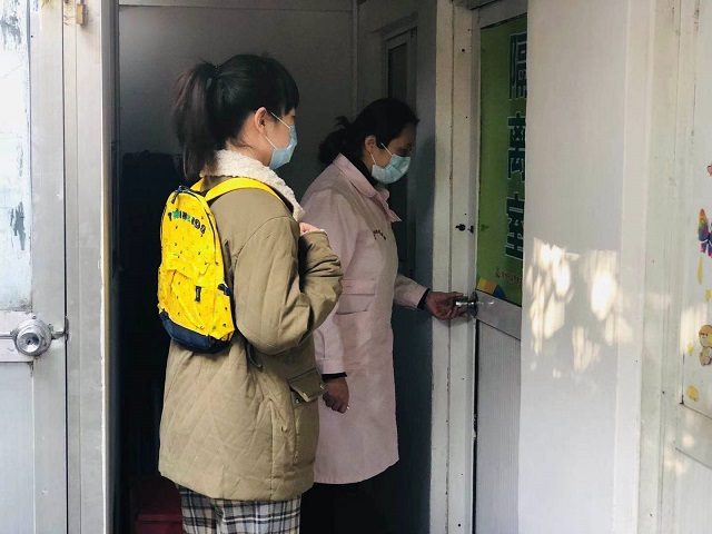 带到隔离室.jpg