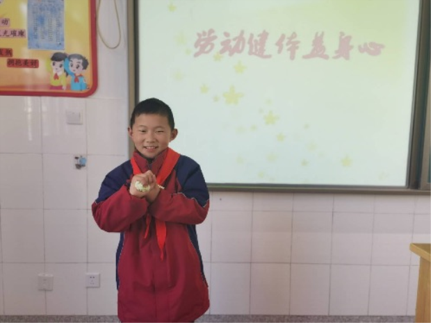 DD92FDACBB3D1F435C4F36481DE32D3D_副本.png