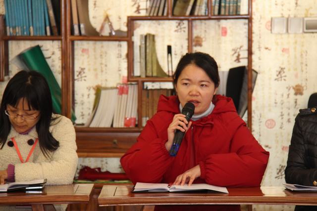 洛小召开全校语文教学质量分析交流会 (14).JPG