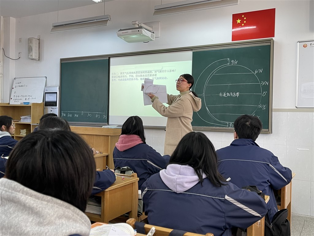 庞慧1.JPG