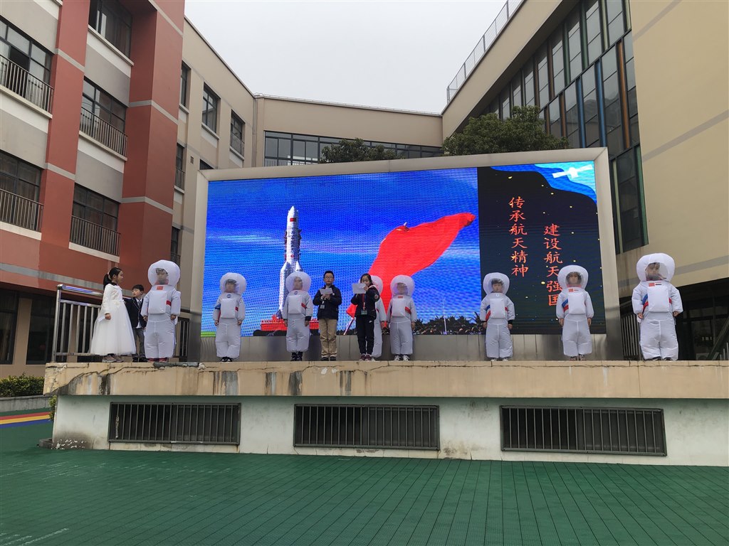 中央图9.jpg