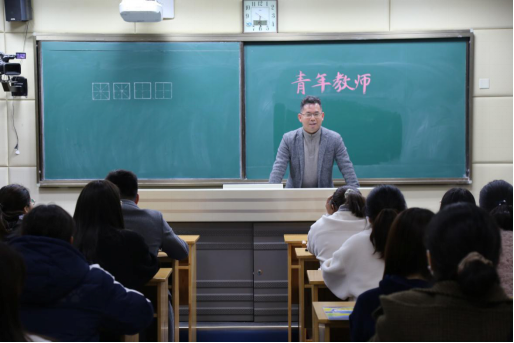 3.18公众号横竖撇捺  镌刻春光156.png