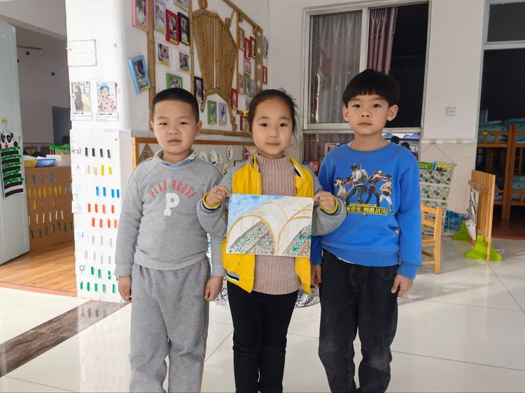 82d65c602cc64e38bb5eba50f730d243.jpeg