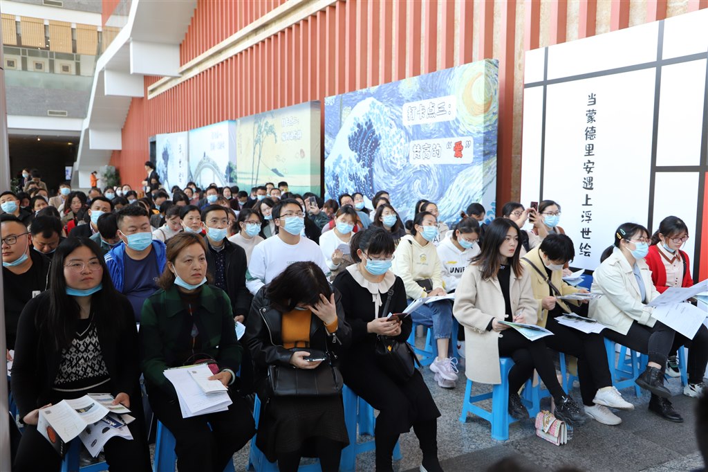 图19.JPG