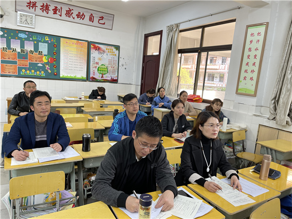评委1.jpg