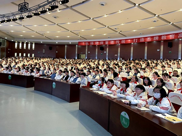 学生.jpg 学生.jpg