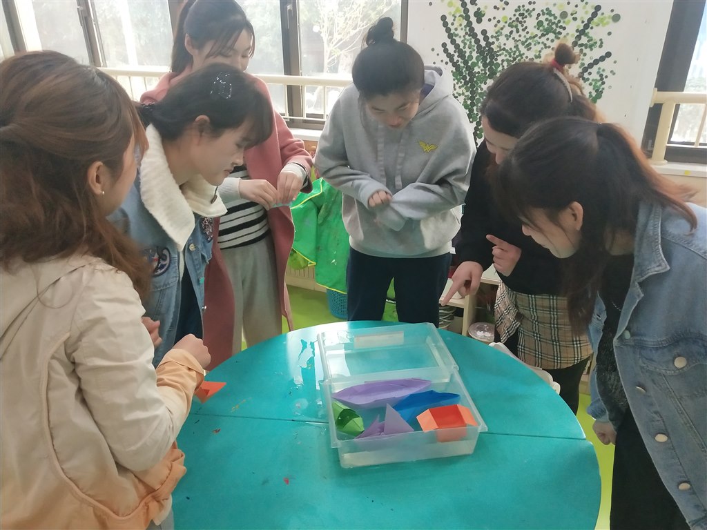 OM微课堂探索之创意纸船 (2).jpg