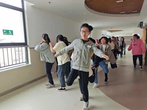 4C6B2A3CF17220B9D52E81BE5AA0906E.jpg 4C6B2A3CF17220B9D52E81BE5AA0906E.jpg