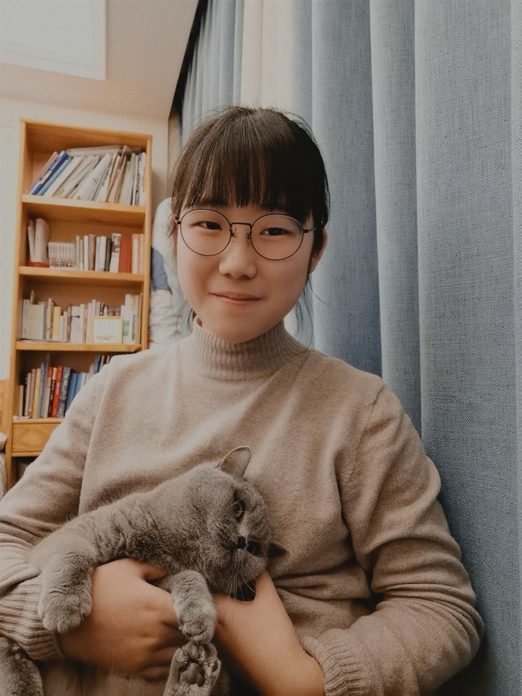 高二5班侯玥冰.jpg