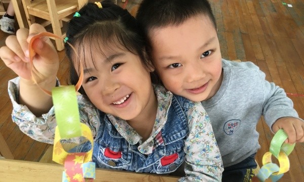 节日装饰改后2.jpg