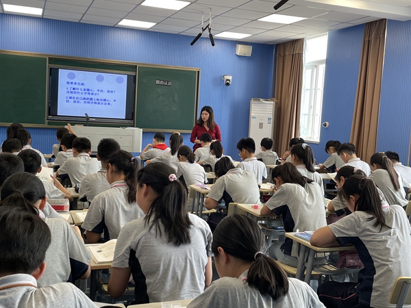 印辉.jpg