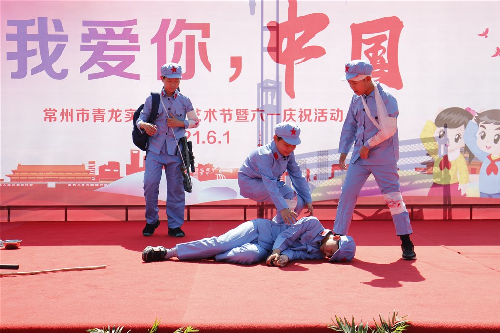 金色的鱼钩2.JPG