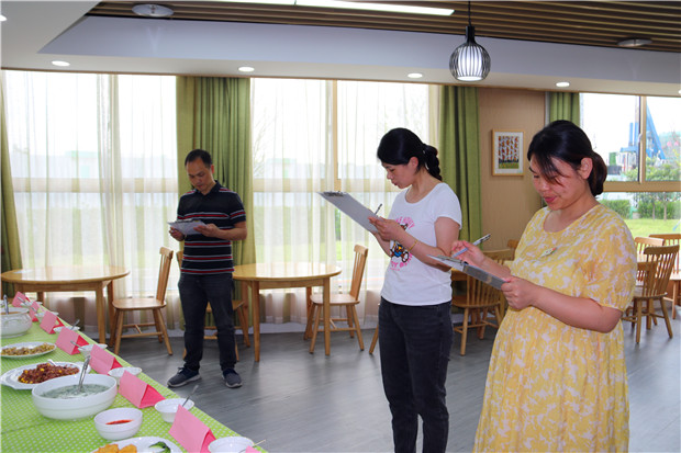 IMG_1323.jpg IMG_1323.jpg