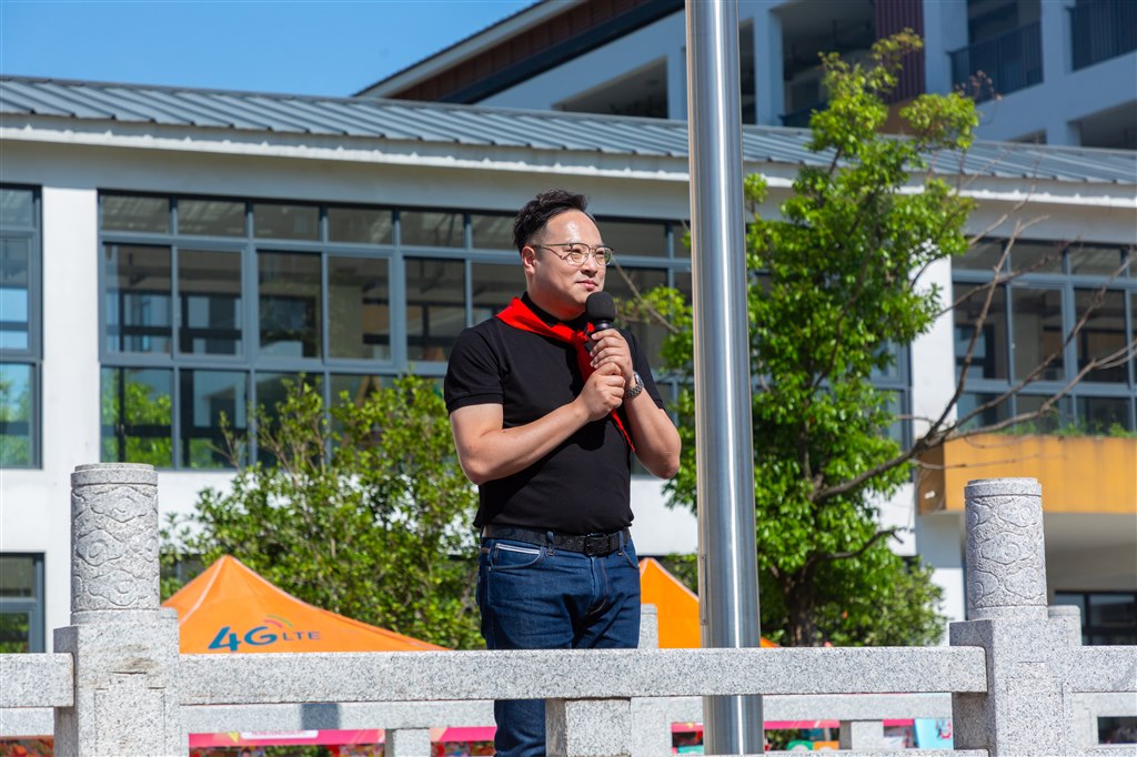 ZHAO3360.jpg