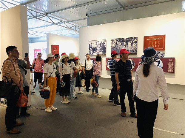展览馆.JPG