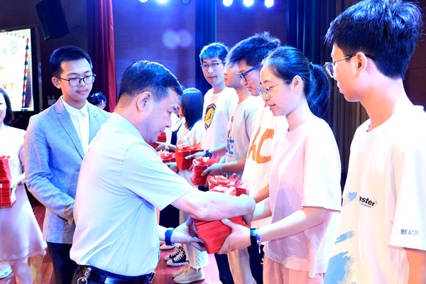 IMG_5990.JPG IMG_5990.JPG