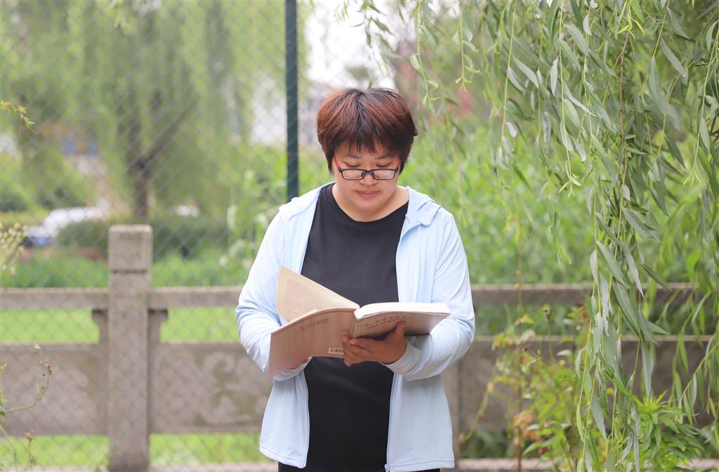 钱学英.png