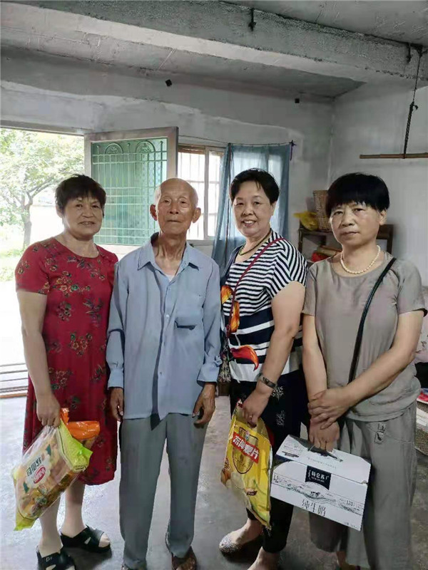 徐炳银.jpg
