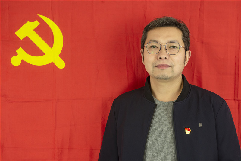 张奇飞.jpg