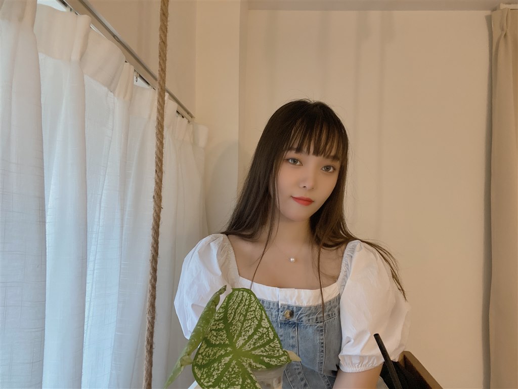 周逸云.jpg