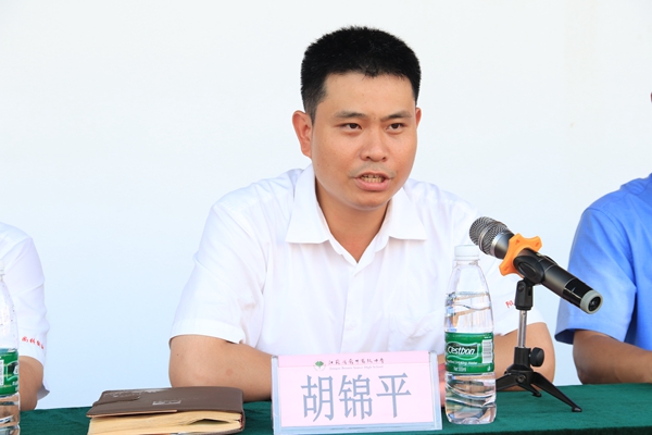 IMG_6925.jpg IMG_6925.jpg