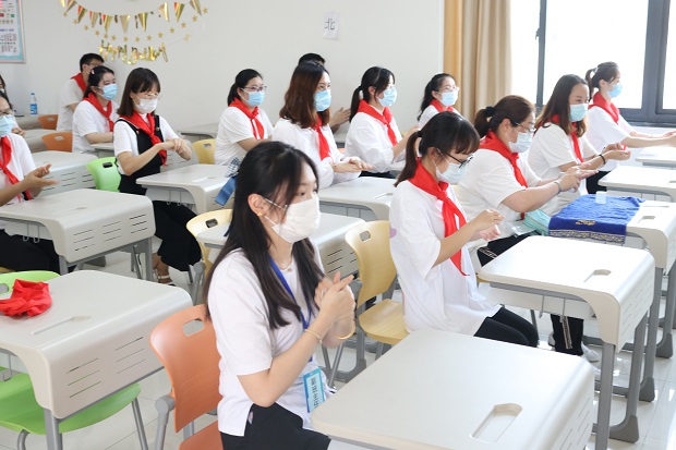 26 餐前准备.JPG