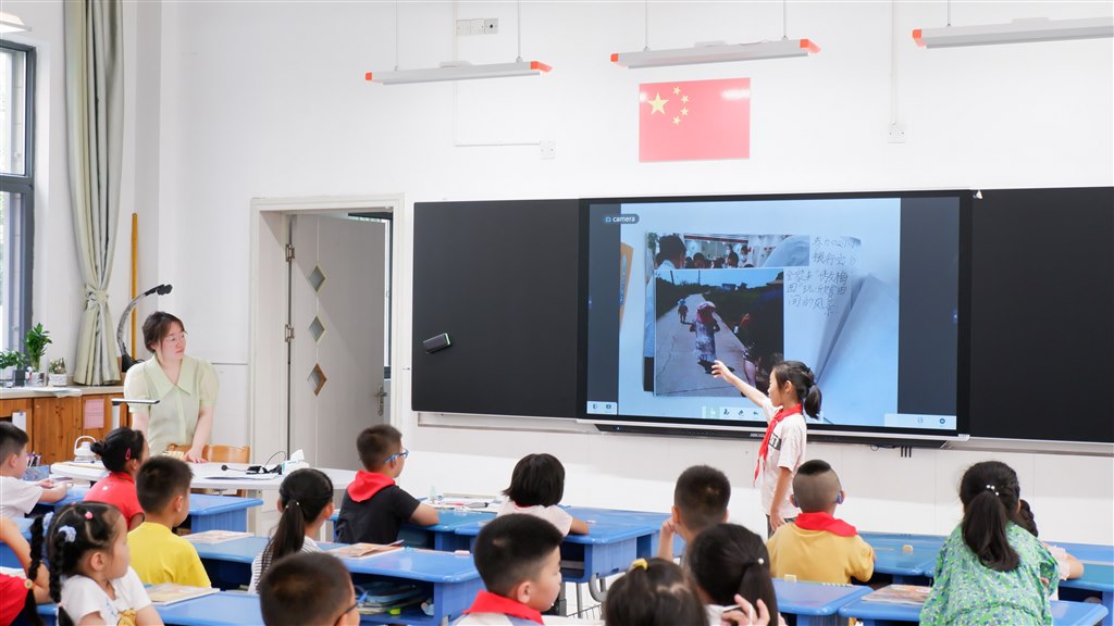 图二6.JPG
