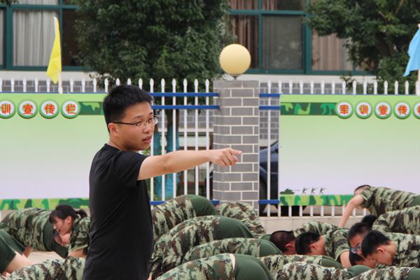 2班_副本.jpg 2班_副本.jpg